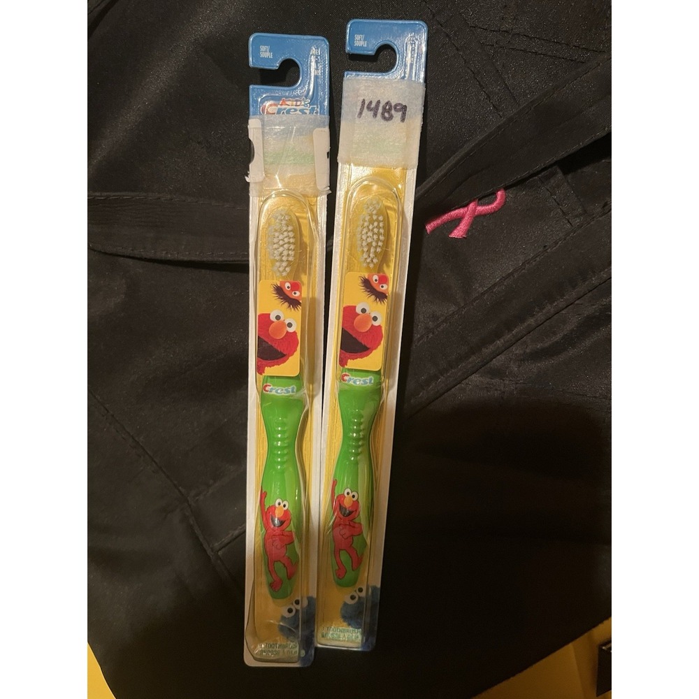 Crest Kids Sesame Street Soft Bristle Elmo Toothbrushes (set/2)